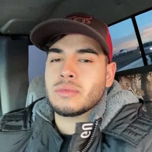 Meet your Posher, Adrían